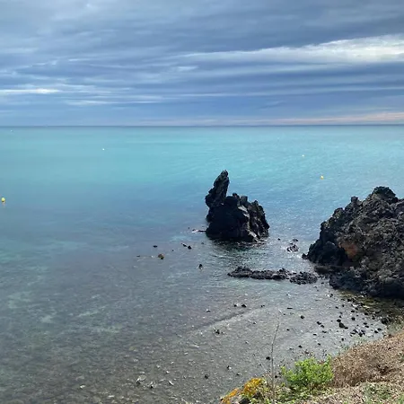 A 70 Metres De La Plage, Etage 1