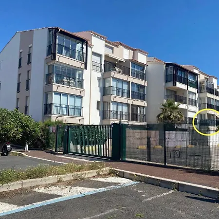A 70 Metres De La Plage, Etage 1 *