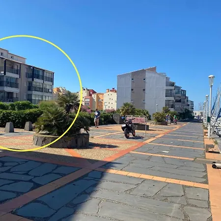 A 70 Metres De La Plage, Etage 1