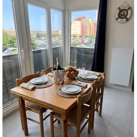 A 70 Metres De La Plage, Etage 1 * Agde