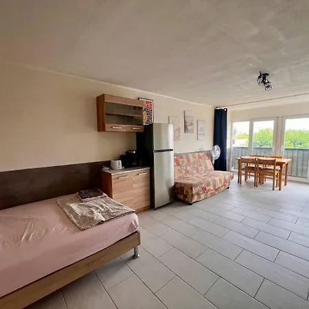 A 70 Metres De La Plage, Etage 1 Apartment *