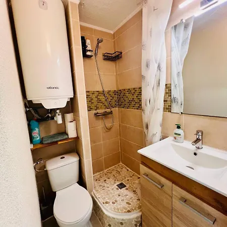 A 70 Metres De La Plage, Etage 1
